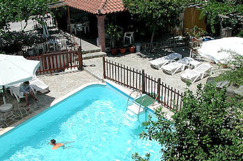 Voula Apartments Aegina Exterior photo