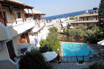 Voula Apartments Aegina Exterior photo